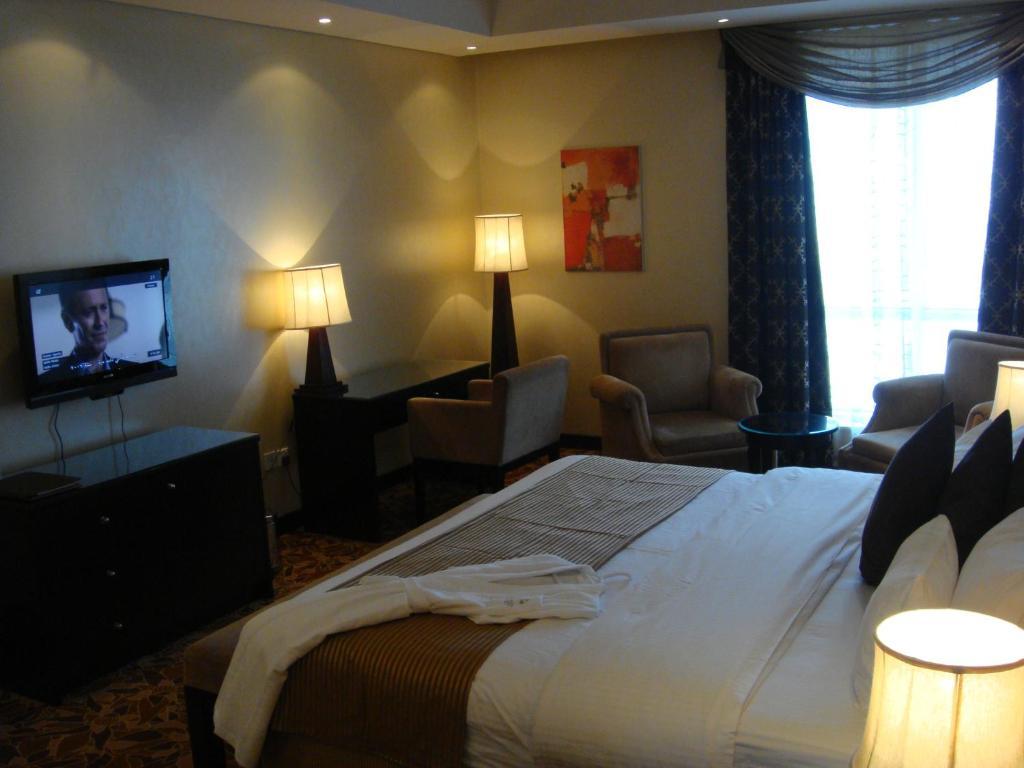 Paragon Hotel Abu Dhabi Exterior photo