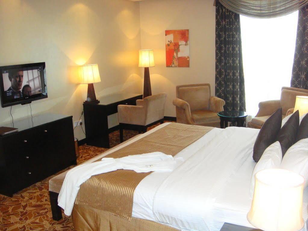 Paragon Hotel Abu Dhabi Exterior photo